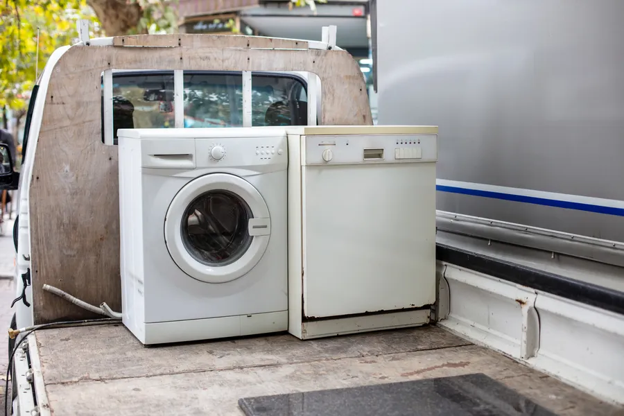 How Appliance Removal Services Help Free Up Space At Home Woonsocket, RI