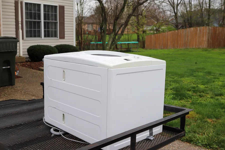 The Benefits Of Hiring Professionals For Appliance Removal in Woonsocket, RI