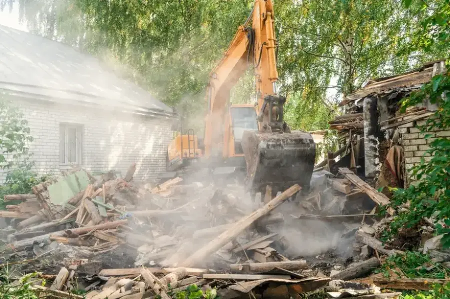What To Expect When You Hire Demolition Services For Junk Removal Woonsocket, RI